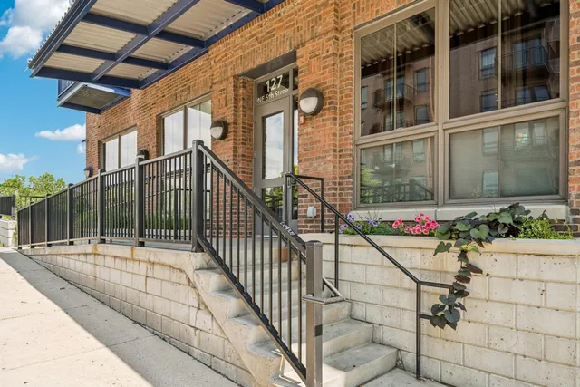 $225,000 | 127 5th Street Northeast, Unit 106, Minneapolis, MN 55413