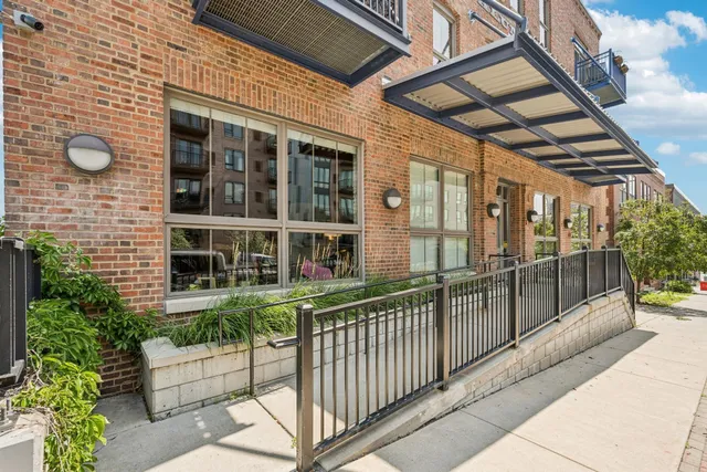 $225,000 | 127 5th Street Northeast, Unit 106, Minneapolis, MN 55413