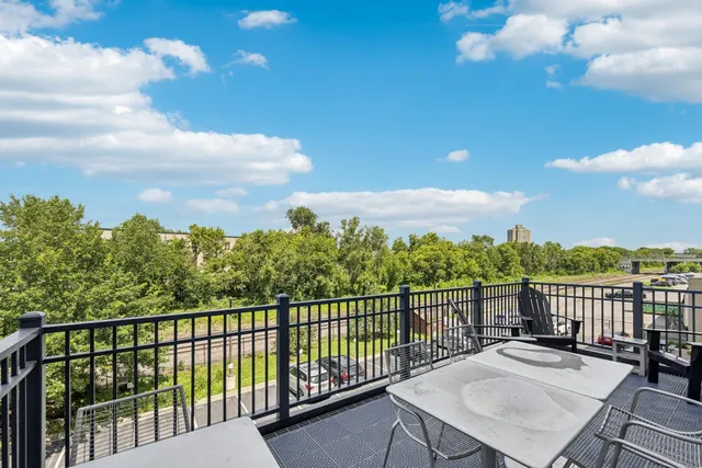 $225,000 | 127 5th Street Northeast, Unit 106, Minneapolis, MN 55413