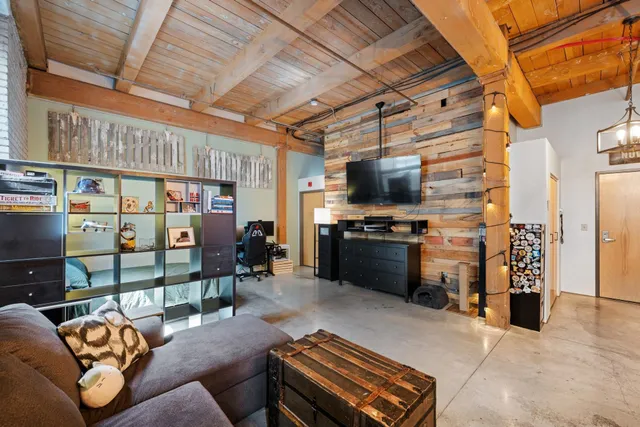 $225,000 | 127 5th Street Northeast, Unit 106, Minneapolis, MN 55413