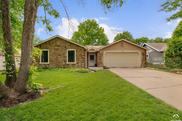 $325,000 | 133 Tumbleweed Drive, Lawrence, KS 66049
