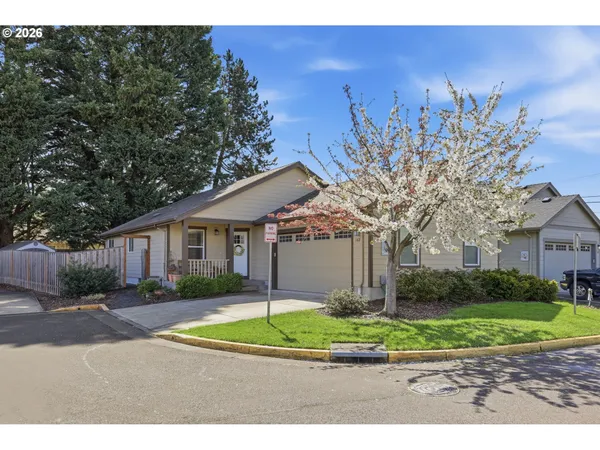 $414,900 | 1824 Southeast 26th Place, Albany, OR 97322