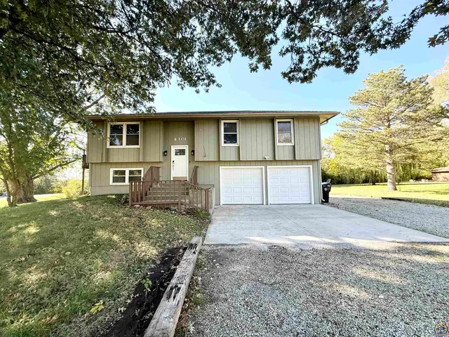 $254,900 | 4301 Northwest Westgate Road, Topeka, KS 66618
