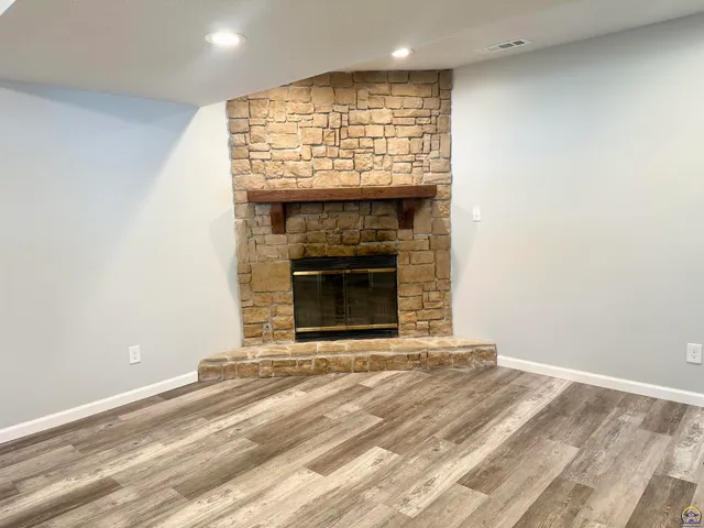 $254,900 | 4301 Northwest Westgate Road, Topeka, KS 66618