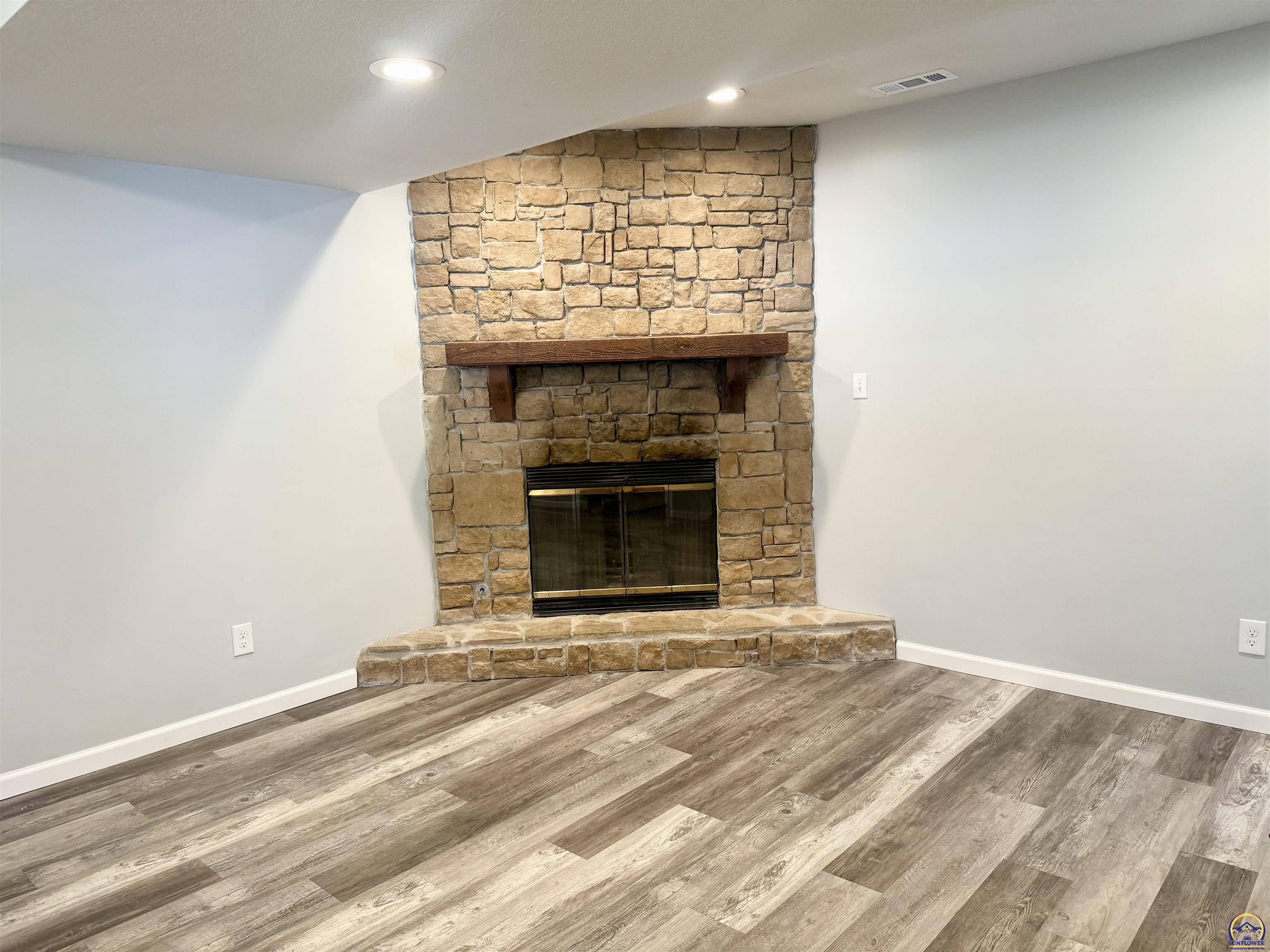 4301 Northwest Westgate Road Topeka, KS 66618 - Photo 12 of 15