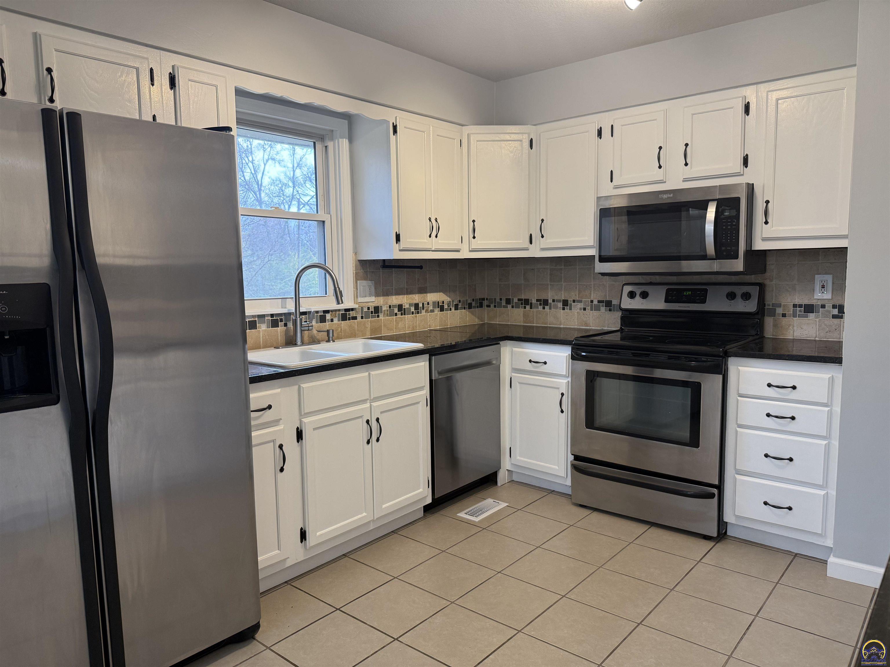 4301 Northwest Westgate Road Topeka, KS 66618 - Photo 4 of 15