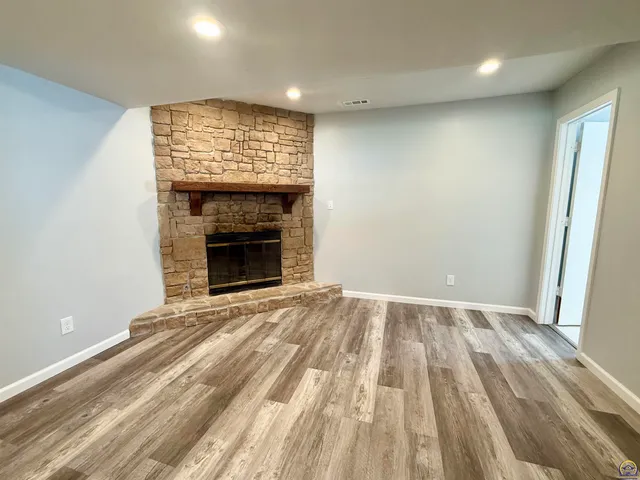 $254,900 | 4301 Northwest Westgate Road, Topeka, KS 66618