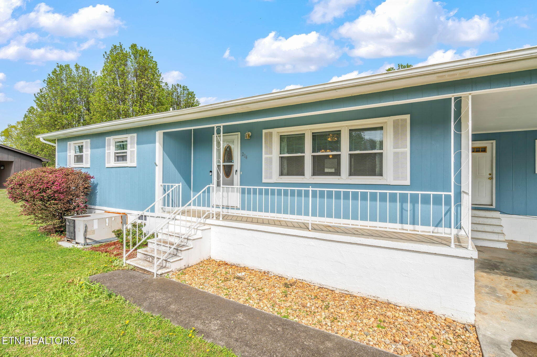 204 Hawkins Road Sweetwater, TN 37874 - Photo 5 of 38 Gallery Image 5
