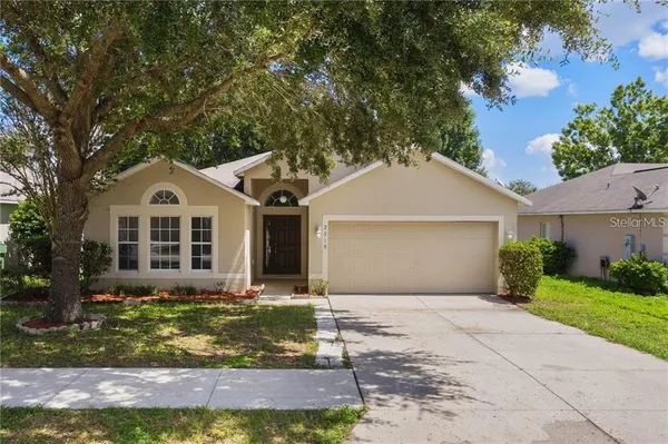 $1,940 | 2210 Nicollett Way, Leesburg, FL 34748