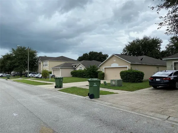 $1,940 | 2210 Nicollett Way, Leesburg, FL 34748