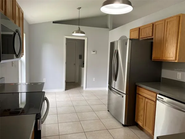 $1,940 | 2210 Nicollett Way, Leesburg, FL 34748