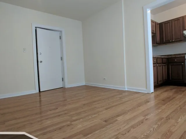 $1,250 | 1850 North Humboldt Boulevard, Unit 203, Chicago, IL 60647