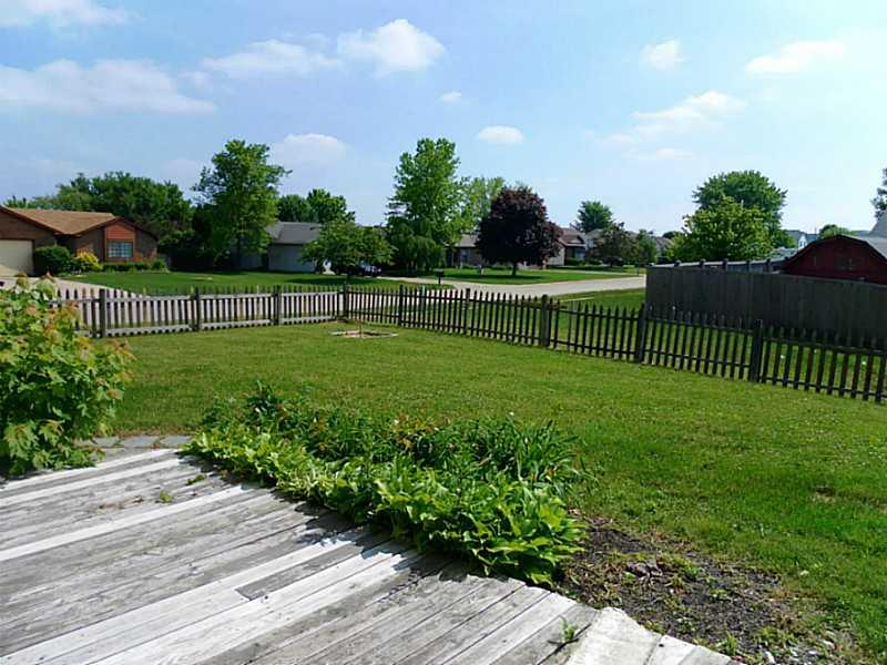 8145 Ehlerbrook Road Indianapolis, IN 46237 - Photo 3 of 11 Gallery Image 3