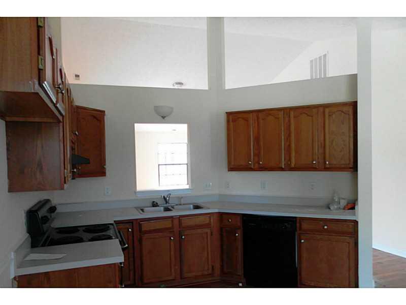 8145 Ehlerbrook Road Indianapolis, IN 46237 - Photo 7 of 11 Gallery Image 7