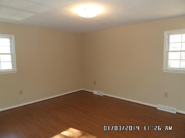 107 Queen Regent Court Blue Ridge, VA 24064 - Photo 3 of 46 107Ubr2v1U