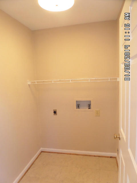 107 Queen Regent Court Blue Ridge, VA 24064 - Photo 28 of 46 107UlaundryrmU