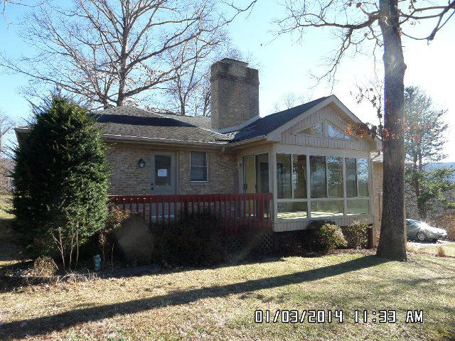 107 Queen Regent Court Blue Ridge, VA 24064 - Photo 30 of 46 107UlrearU