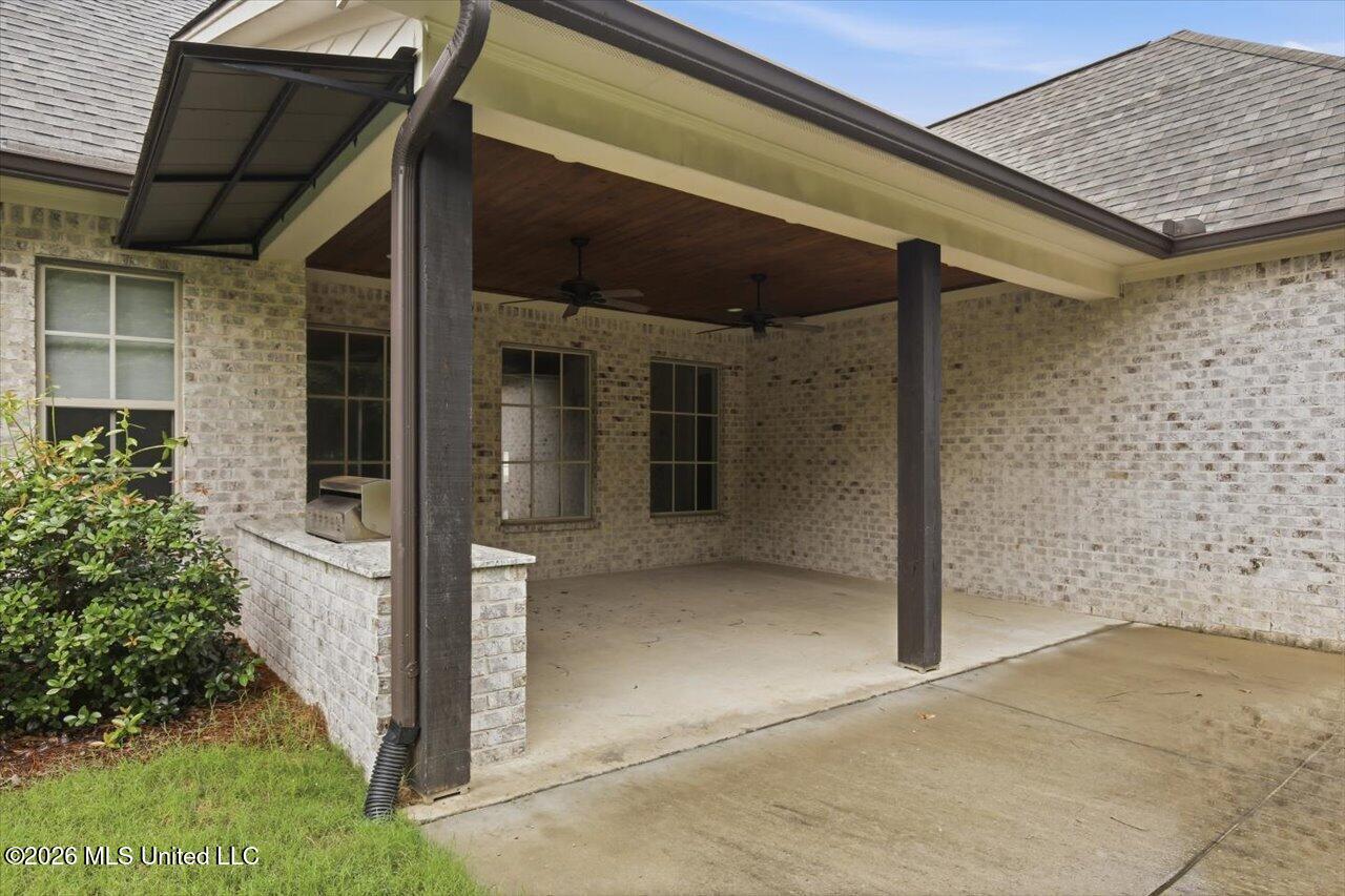 224 South Woodcreek Road Madison, MS 39110 - Photo 51 of 55 51-224 S Woodcreek Rd _ Hometoursms.com
