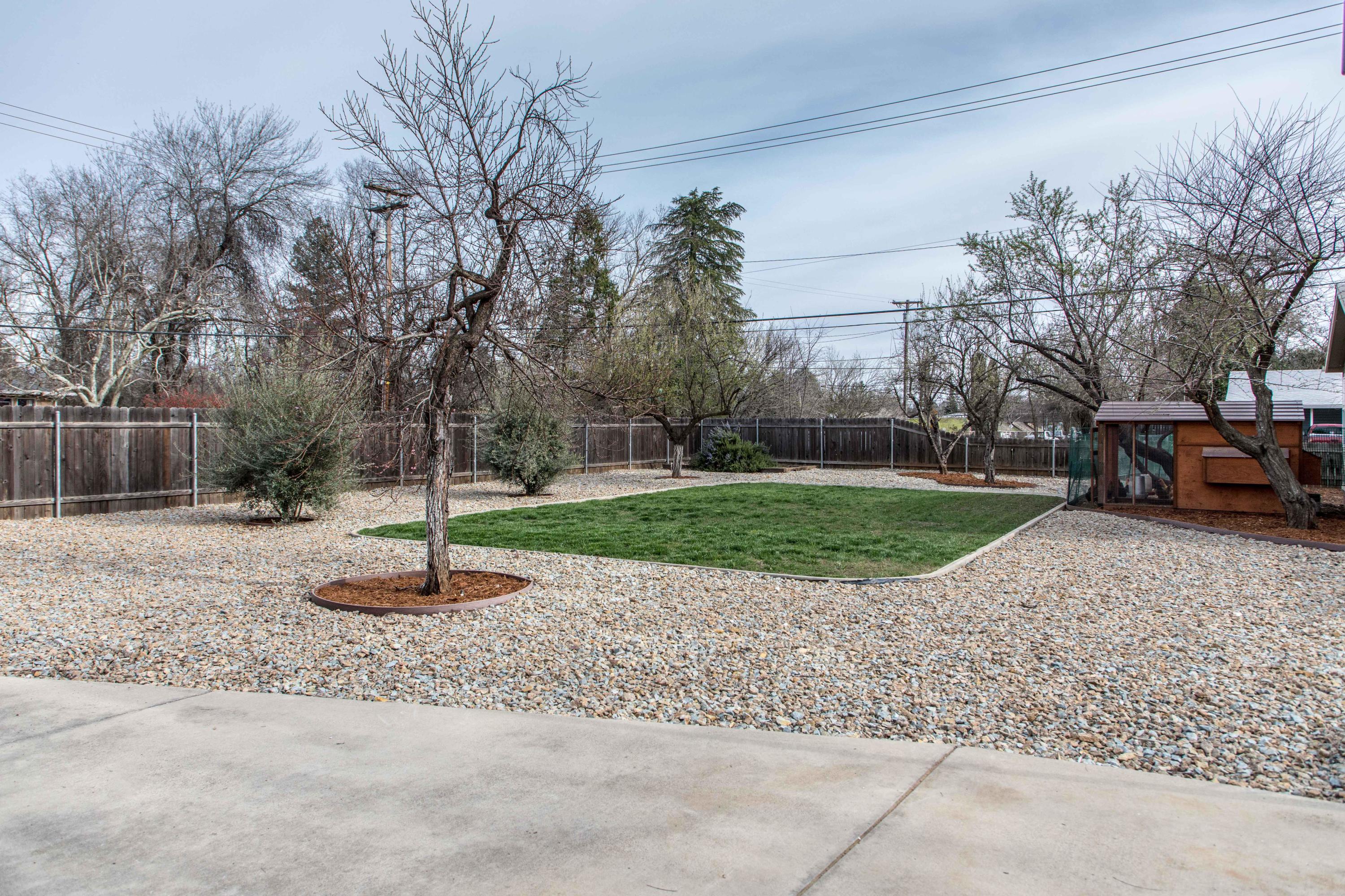 19080 Genevieve Road Redding, CA 96003 - Photo 13 of 42 Yard 2