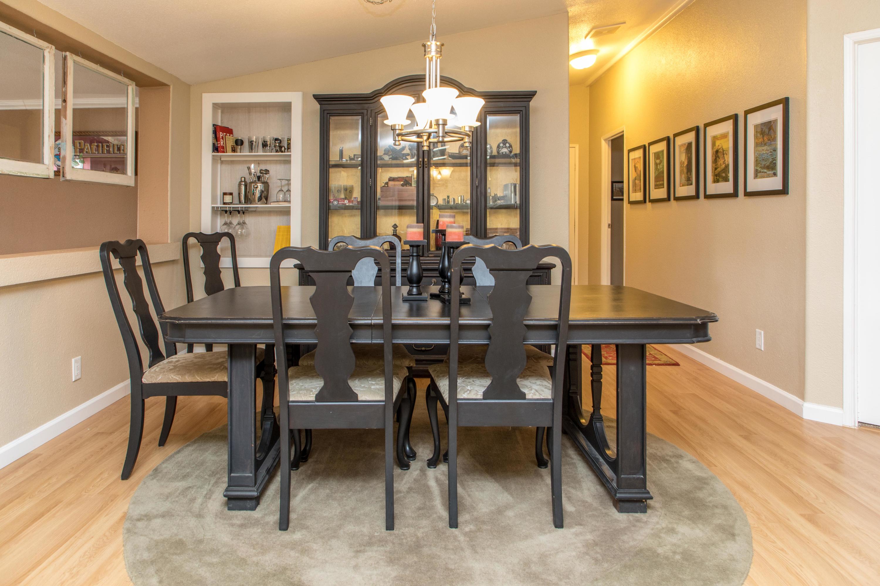 19080 Genevieve Road Redding, CA 96003 - Photo 25 of 42 Dining 2