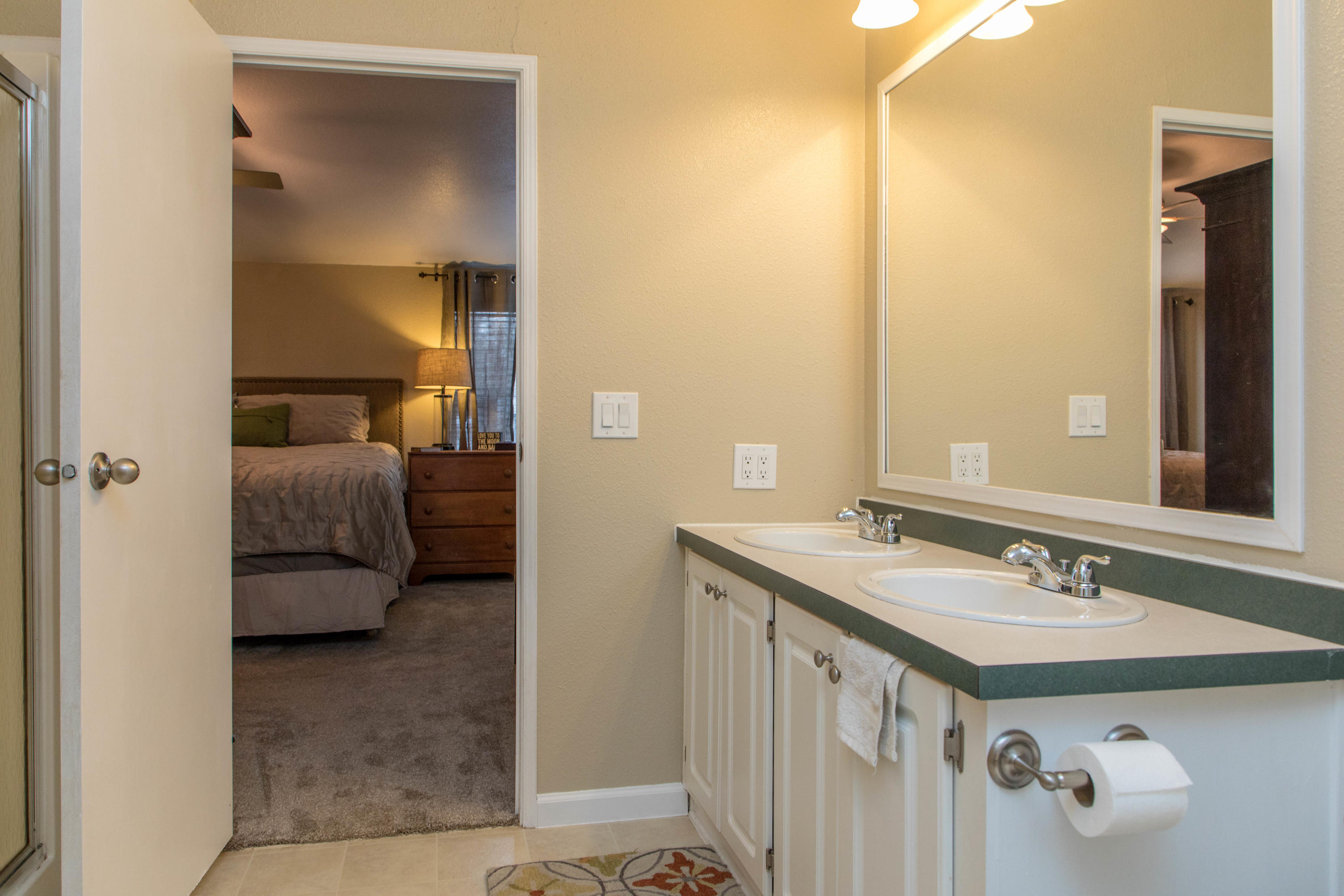 19080 Genevieve Road Redding, CA 96003 - Photo 36 of 42 master Bath 2
