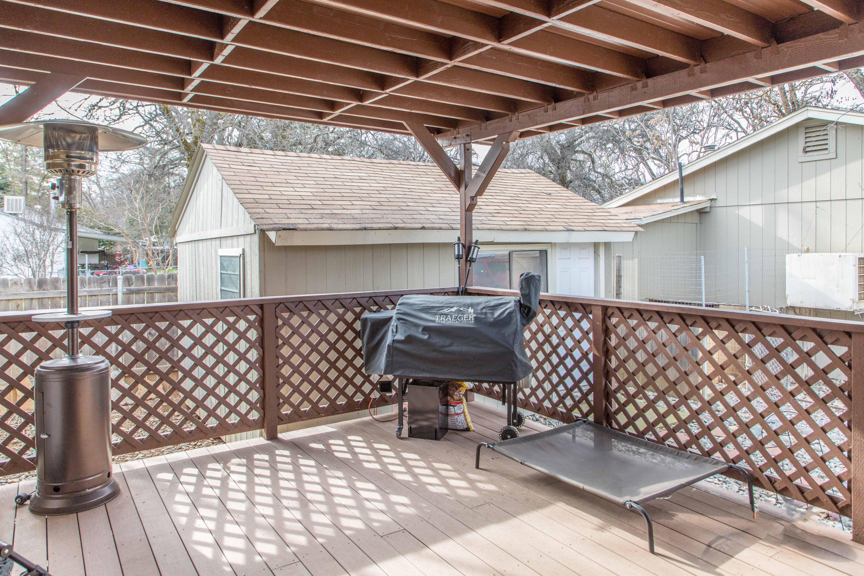 19080 Genevieve Road Redding, CA 96003 - Photo 7 of 42 Back Deck 3