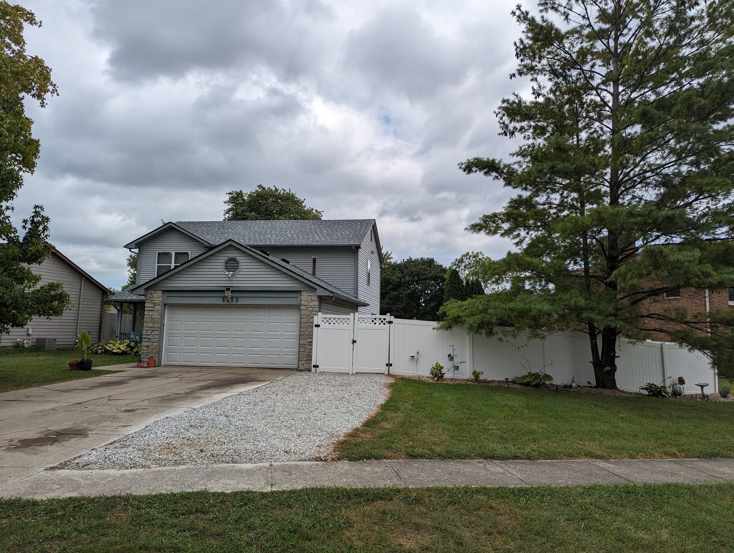 8259 Ehlerbrook Road Indianapolis, IN 46237 - Photo 2 of 24