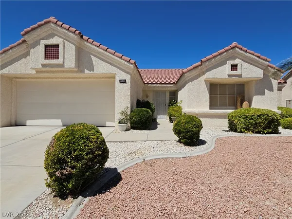 $1,900 | 2525 Palmridge Drive, Las Vegas, NV 89134