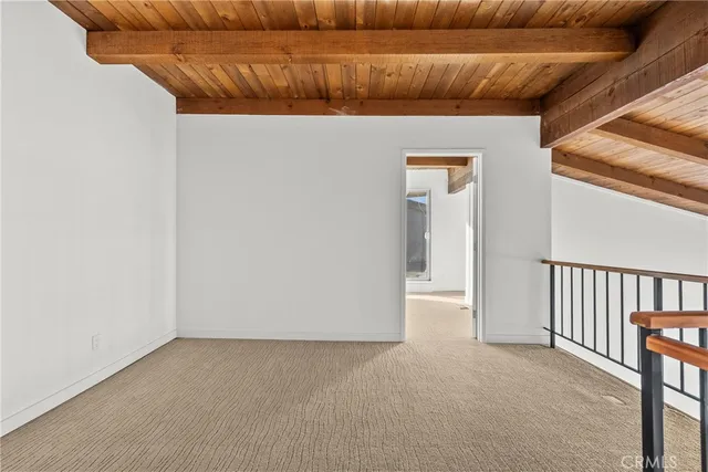 a view of a livingroom with furniture