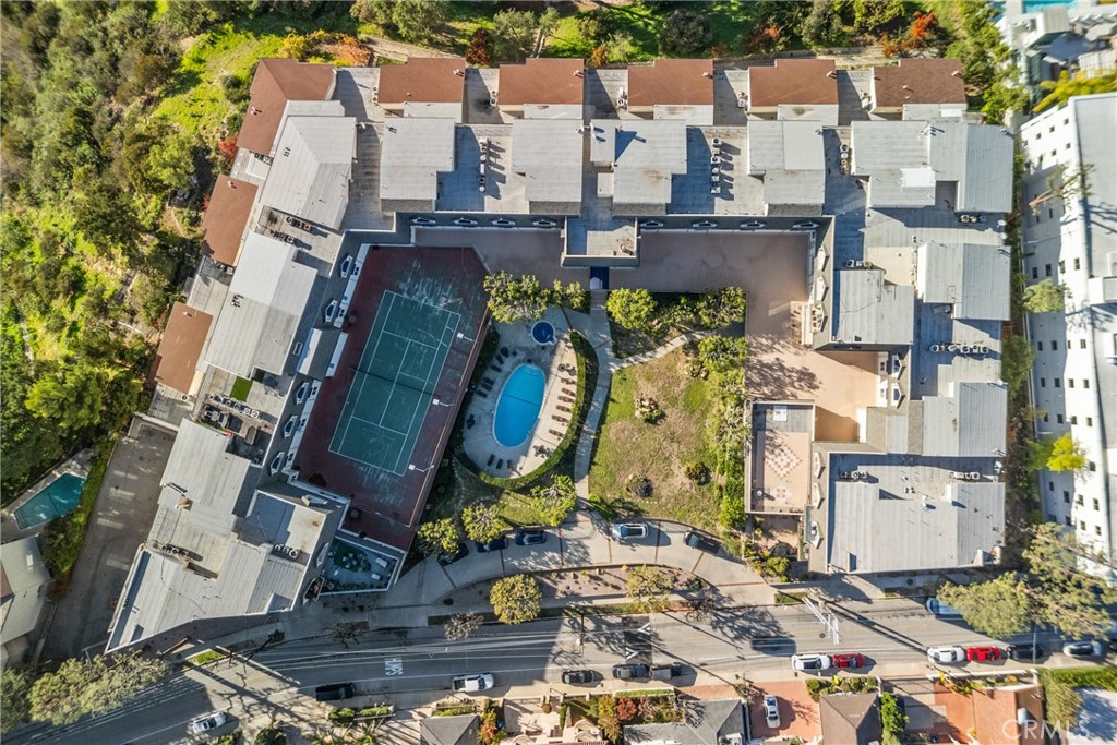 2385 Roscomare Road, Unit F16 Los Angeles, CA 90077 - Photo 38 of 39 an aerial view of residential houses with outdoor space
