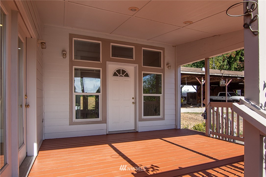 2122 Fall City-Carnation Road Southeast Fall City, WA 98024 - Photo 3 of 36 Gallery Image 3