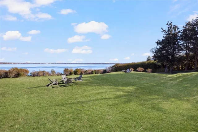 $4,195,000 | 0 Walcott Avenue, Jamestown, RI 02835