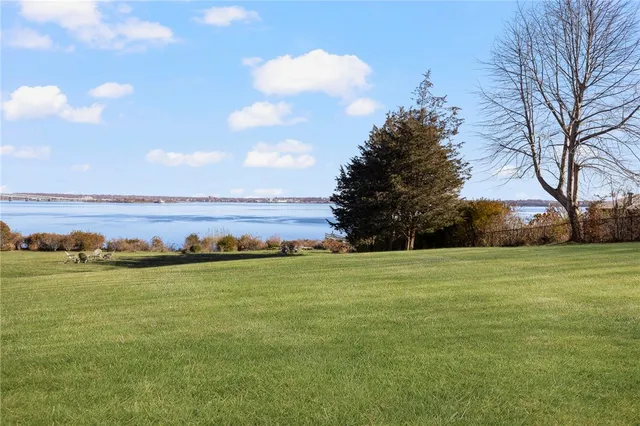 $4,195,000 | 0 Walcott Avenue, Jamestown, RI 02835