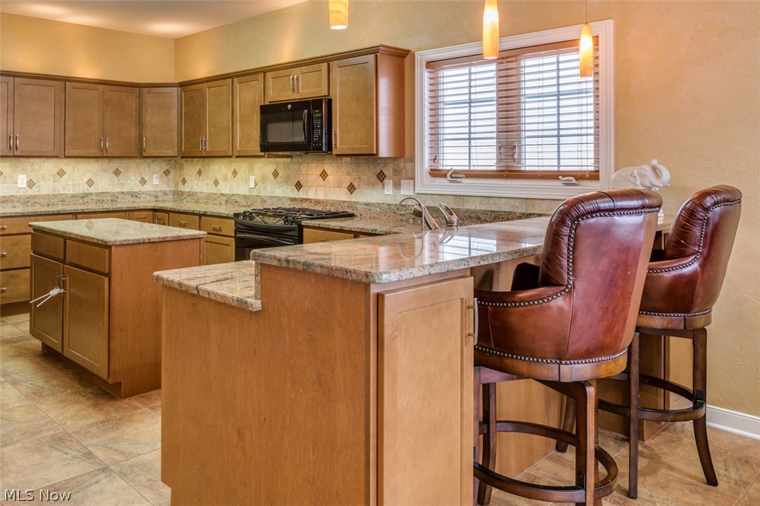 192 Burwick Road Cleveland, OH 44143 - Photo 7 of 35 Gallery Image 7