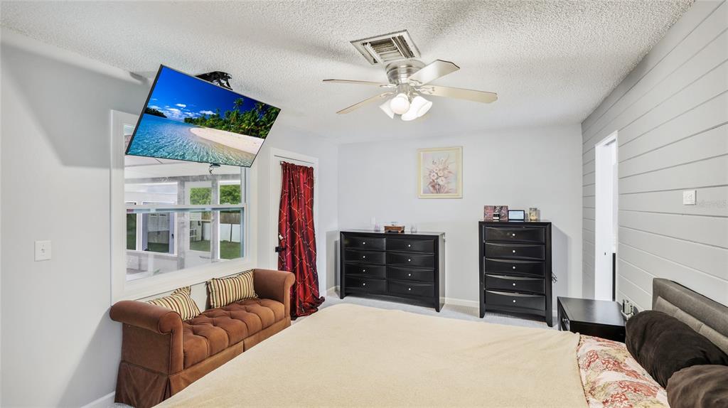 5671 Osprey Road Venice, FL 34293 - Photo 13 of 57 Gallery Image 13