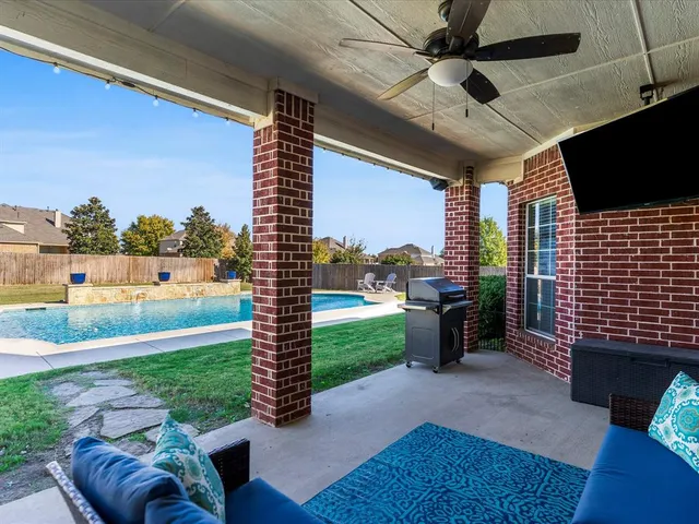 $650,000 | 1616 Bassett Hound Drive, Fort Worth, TX 76052