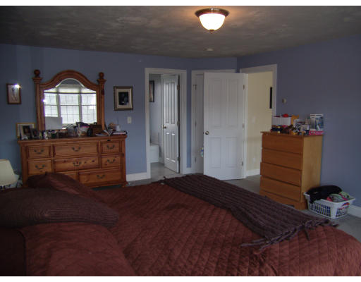 26 Marjorie Lane Rutland, MA 01543 - Photo 14 of 15 Gallery Image 14