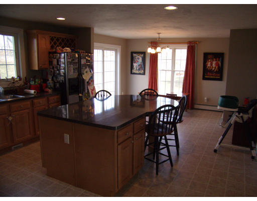 26 Marjorie Lane Rutland, MA 01543 - Photo 5 of 15 Gallery Image 5
