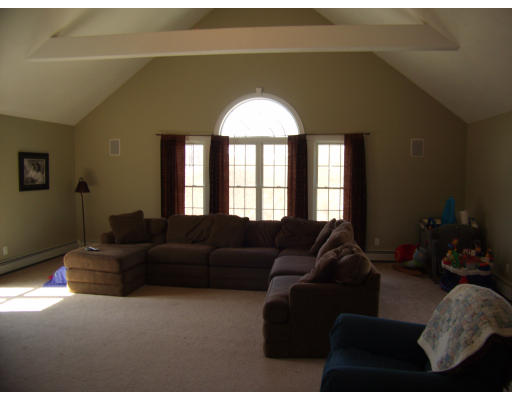 26 Marjorie Lane Rutland, MA 01543 - Photo 10 of 15 Gallery Image 10
