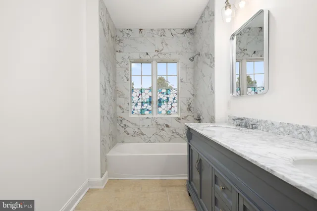 a sign that is on the side of the wall