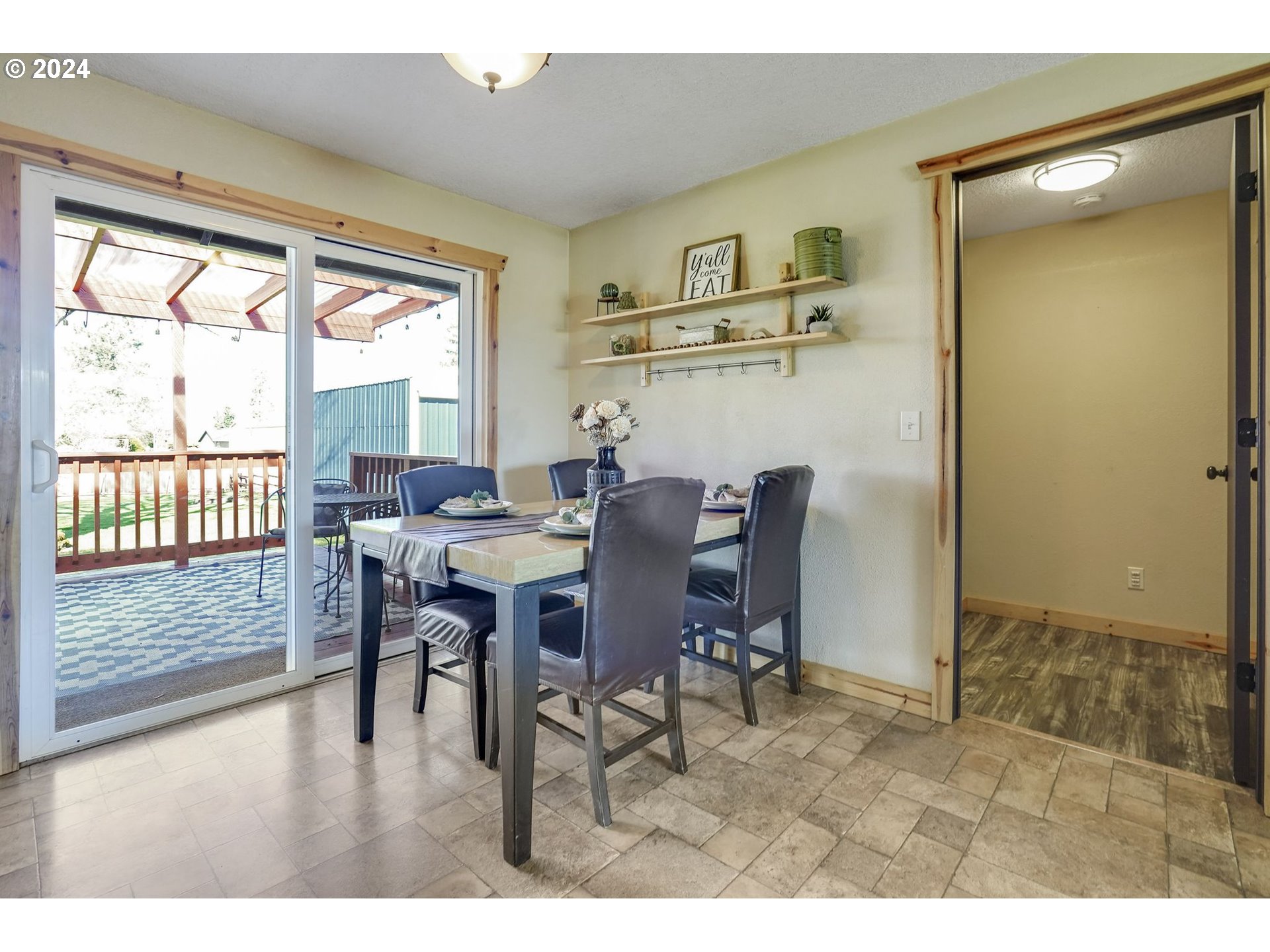 410 Stowers Road Molalla, OR 97038 - Photo 6 of 38 Gallery Image 6