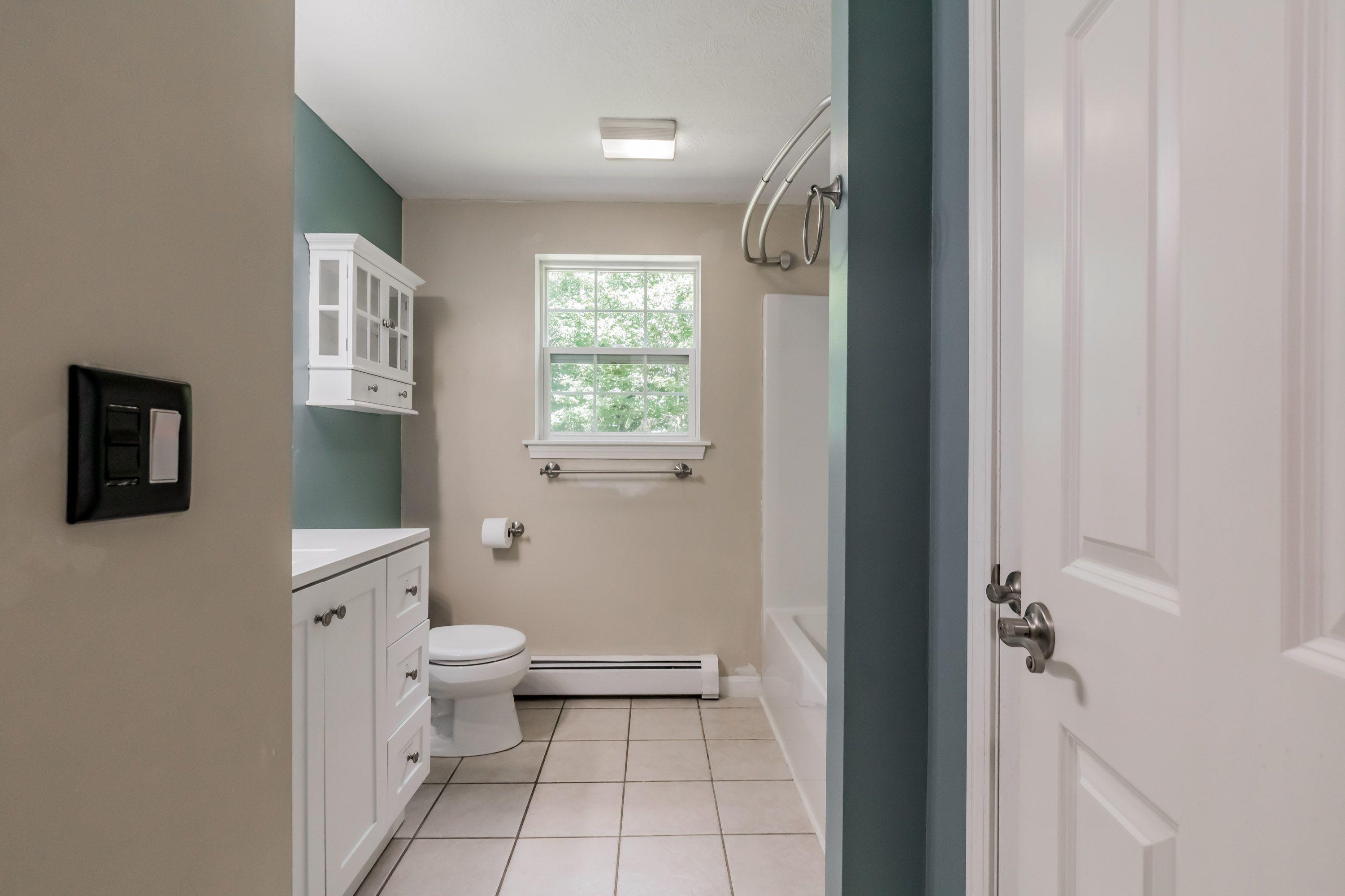 705 West Road Waterboro, ME 04087 - Photo 13 of 34 705 14