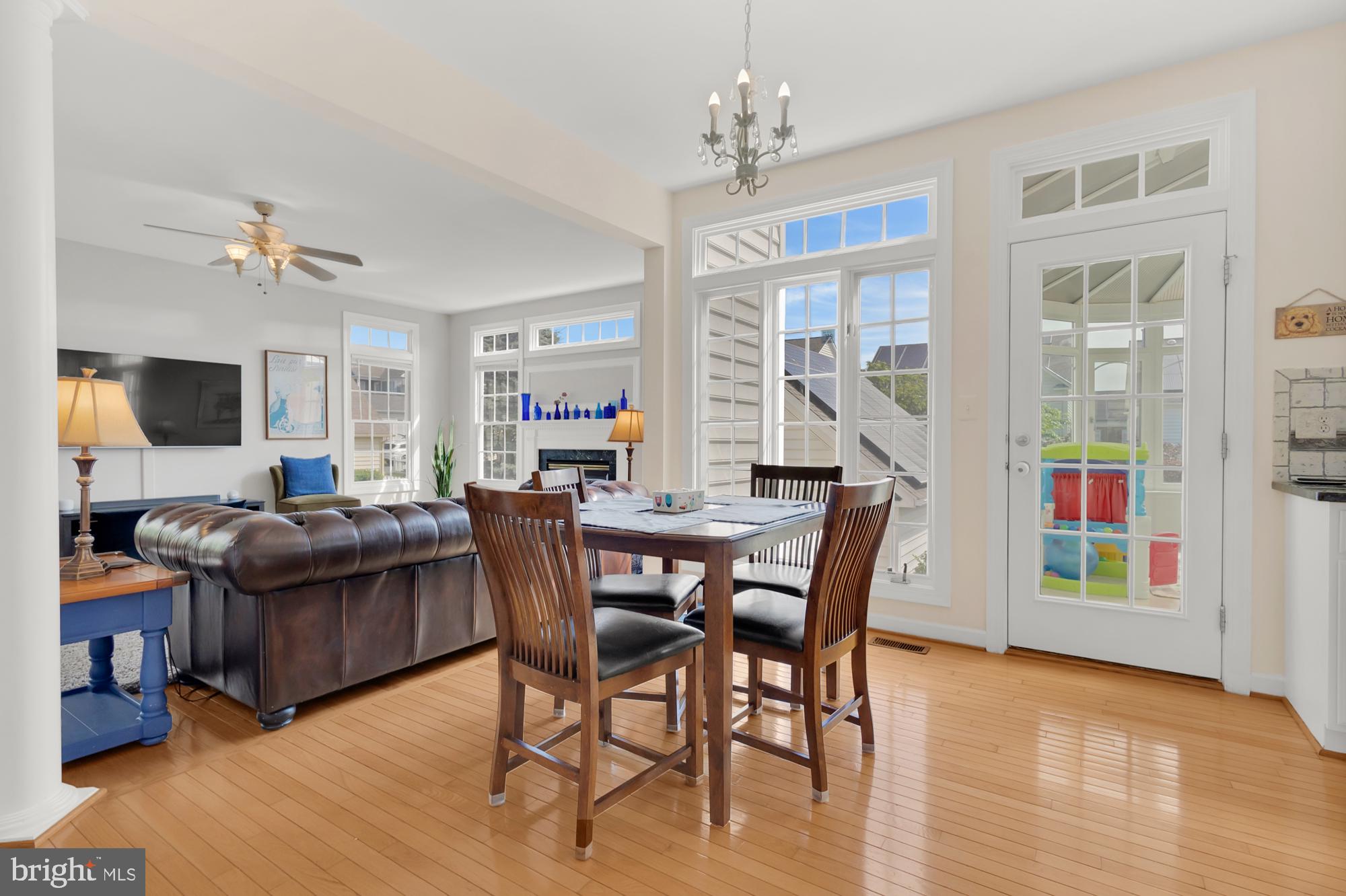 618 Linslade Street Gaithersburg, MD 20878 - Photo 18 of 71 Door to the sunroom and view into the family room