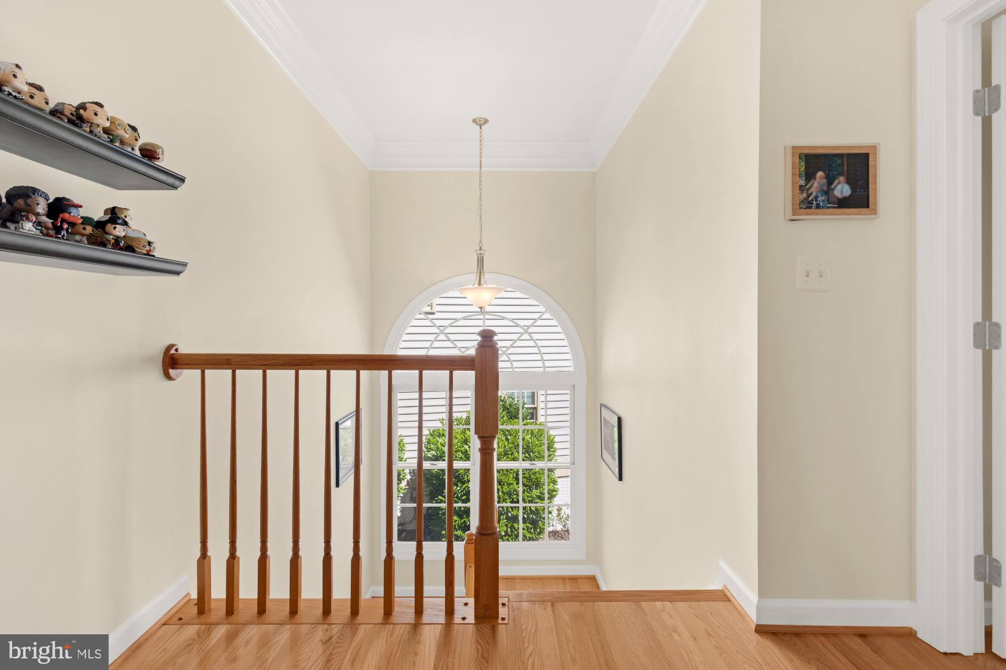 618 Linslade Street Gaithersburg, MD 20878 - Photo 30 of 71 Upstairs landing