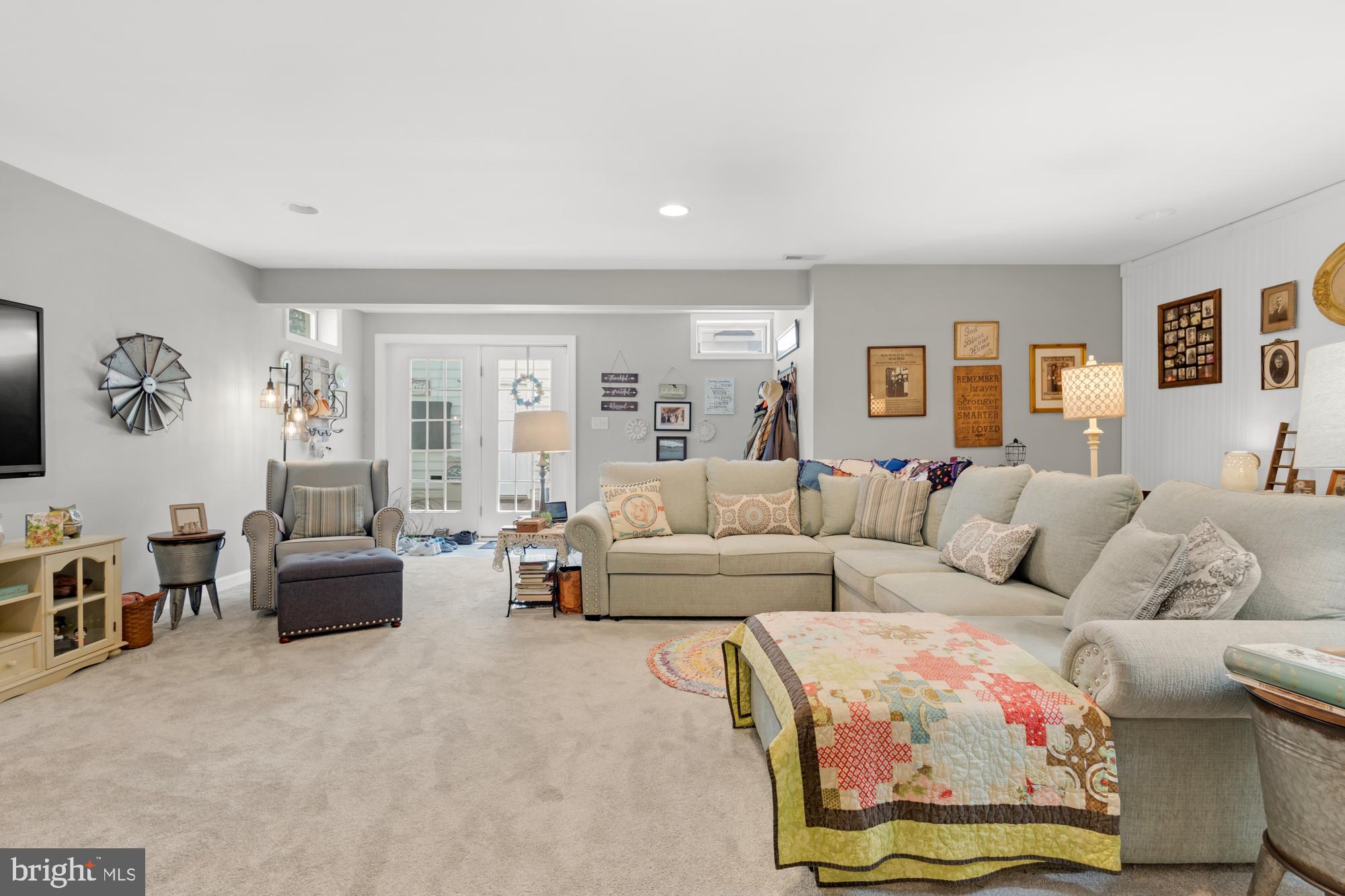 618 Linslade Street Gaithersburg, MD 20878 - Photo 45 of 71 Walkout basement living area