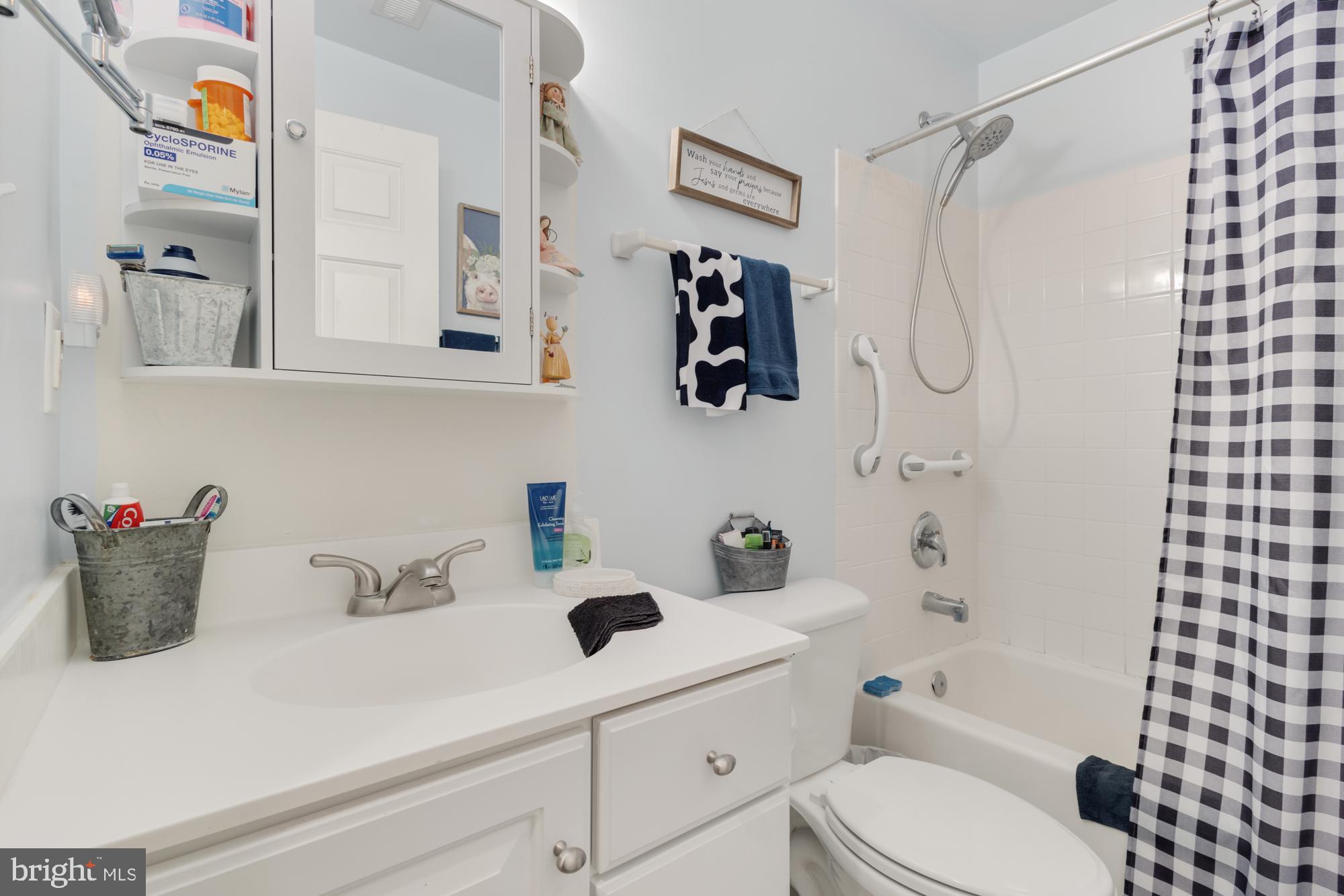 618 Linslade Street Gaithersburg, MD 20878 - Photo 52 of 71 Basement full bath