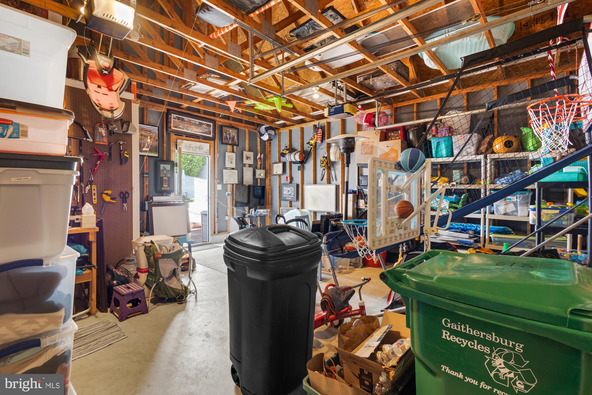 618 Linslade Street Gaithersburg, MD 20878 - Photo 63 of 71 More Storage