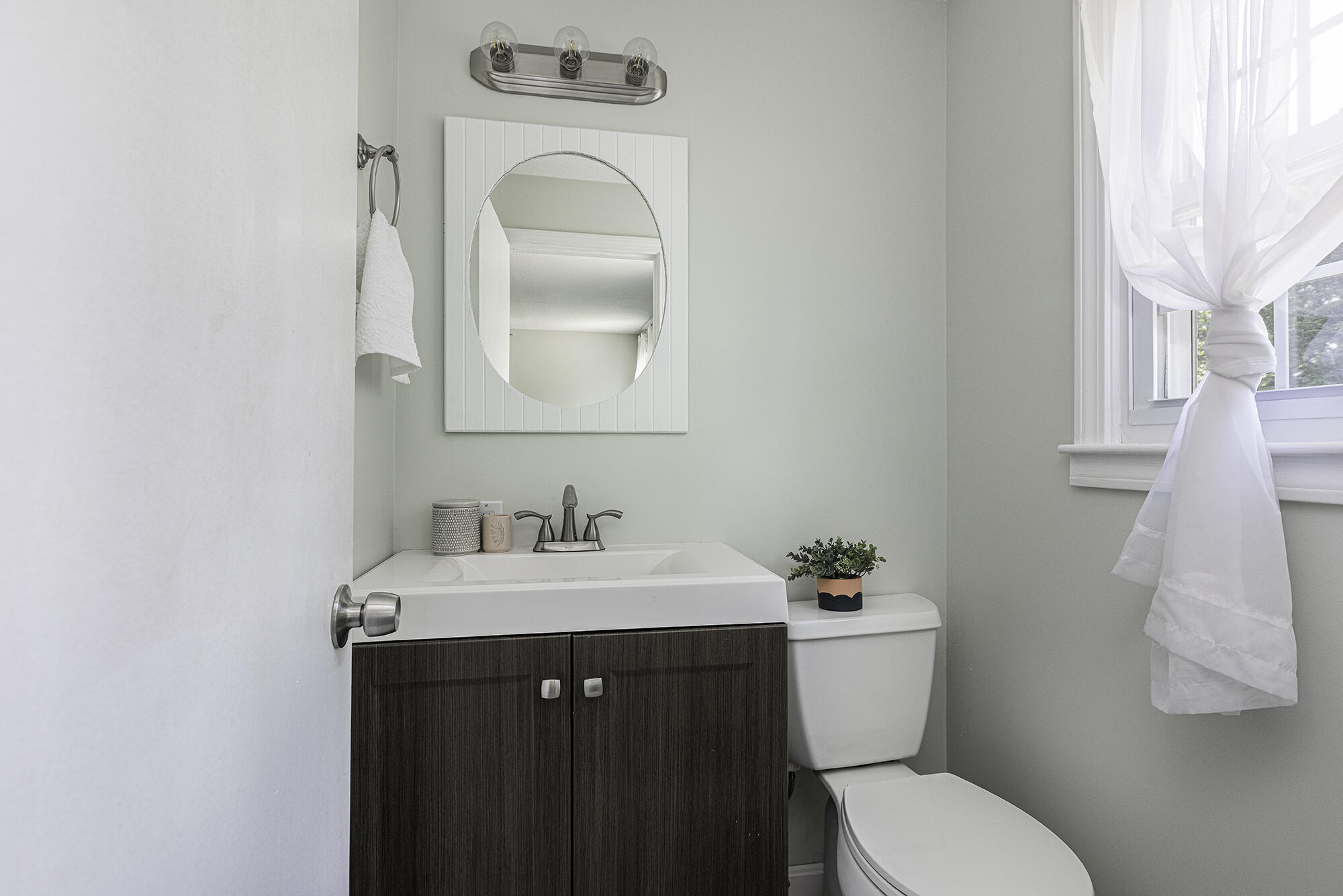115 Ferry Road Saco, ME 04072 - Photo 21 of 51 Primary Bath1