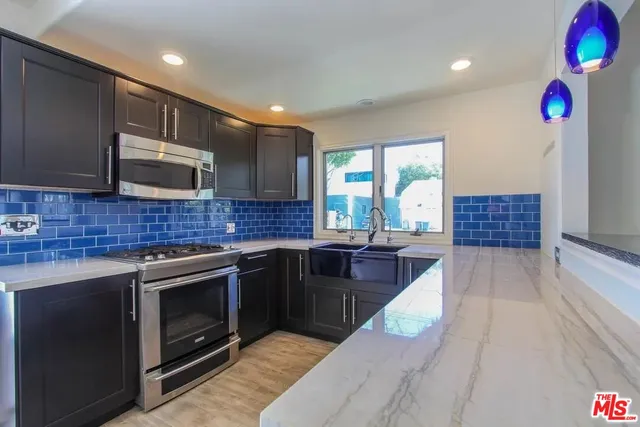 $6,000 | 7701 Norton Avenue, West Hollywood, CA 90046