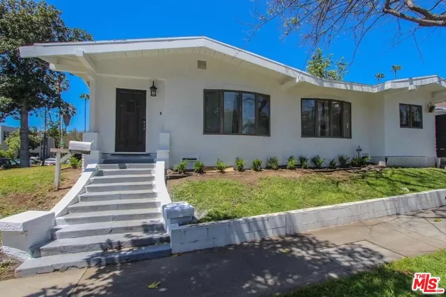 $6,000 | 7701 Norton Avenue, West Hollywood, CA 90046